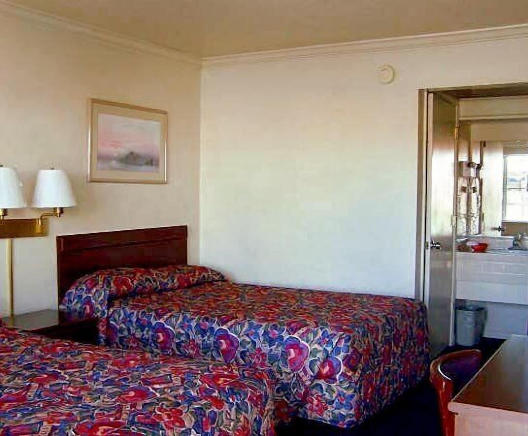 Economy Inn Monterey Seaside Kültér fotó